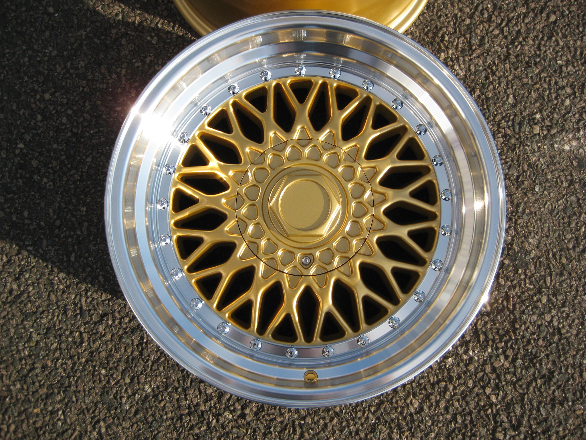 NEW 17" DARE RS ALLOY WHEELS IN GOLD WITH CHROME RIVETS AND VERY DEEP DISH, 10" REARS!! ET20/15